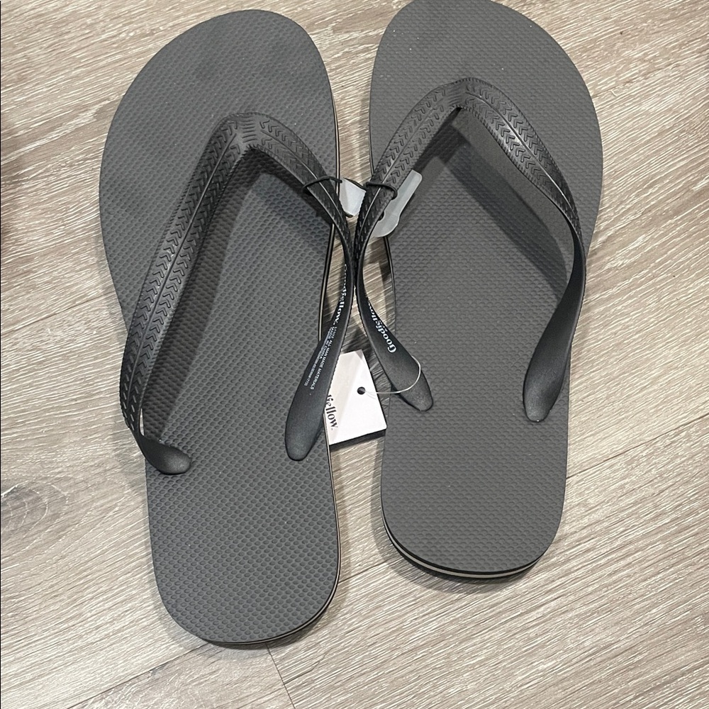 Goodfellow & Co Black Flip Flops